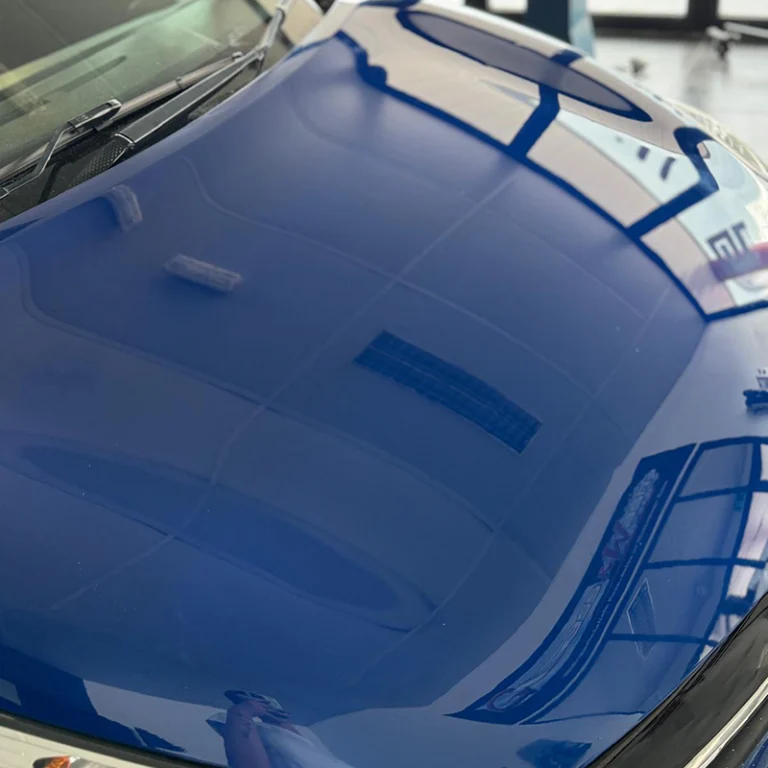 Carrosserie brillante après lustrage à Abzac